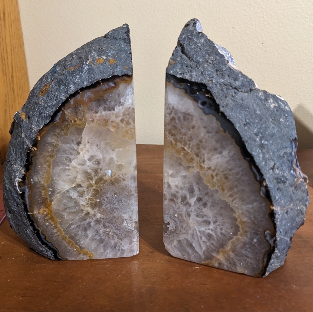 💲ON SALE!!💲Agate Geode Section Pair of Bookends / Decor Pieces Natural Stone - Picture 2 of 13